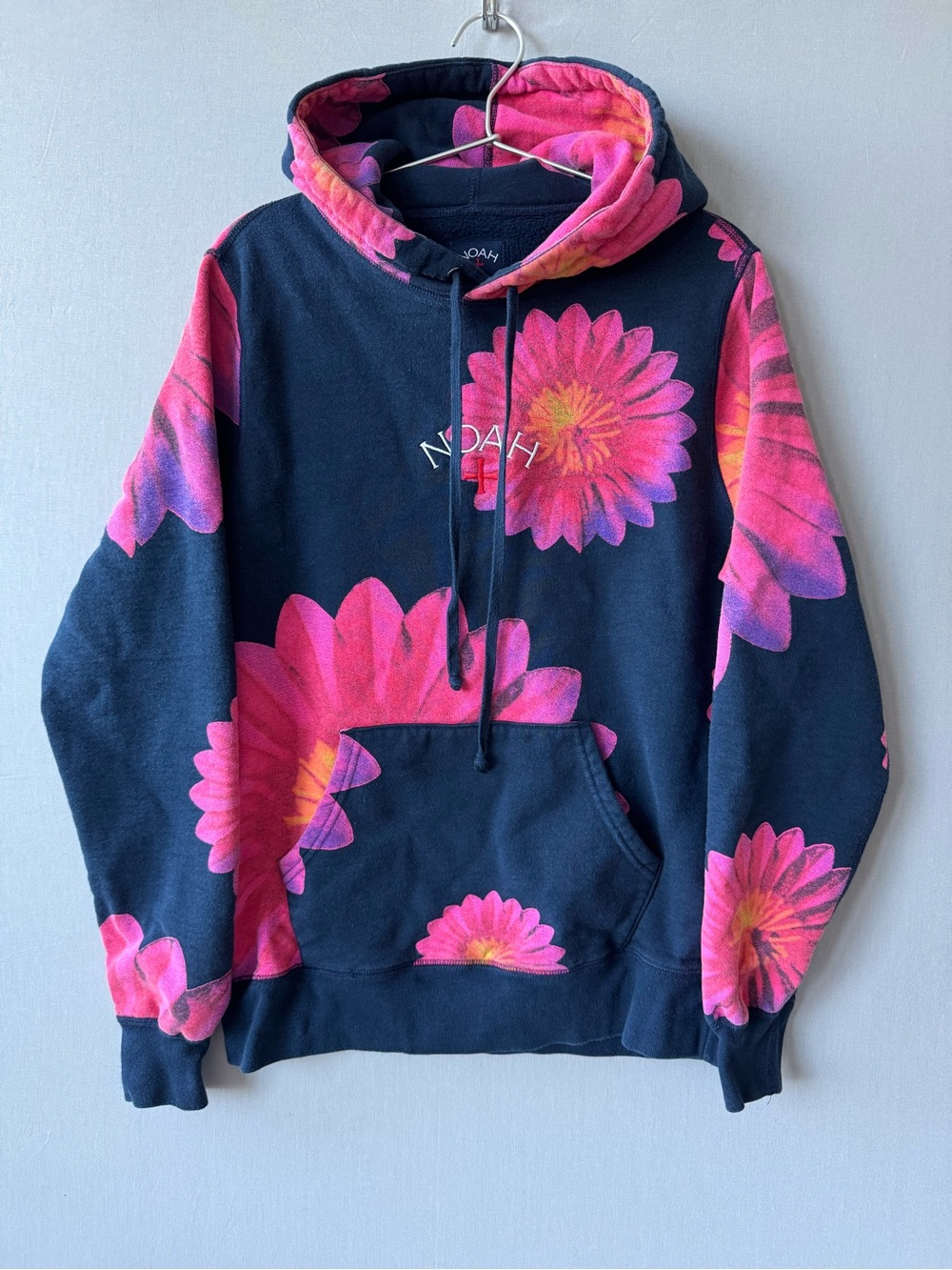 Noah x The B-52s Collaboration Hoodie - All Over Floral Print on Navy Base - S - Picture 1 of 7